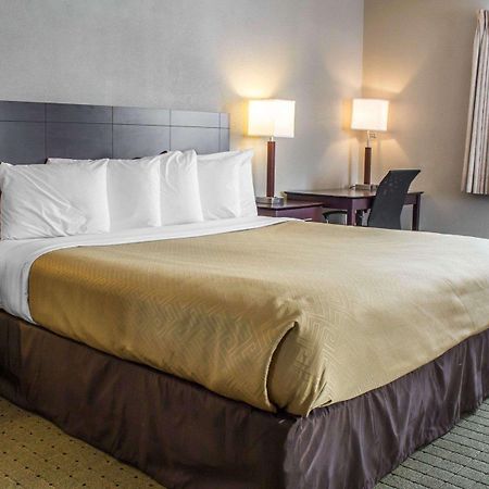Econo Lodge Еймс Екстериор снимка