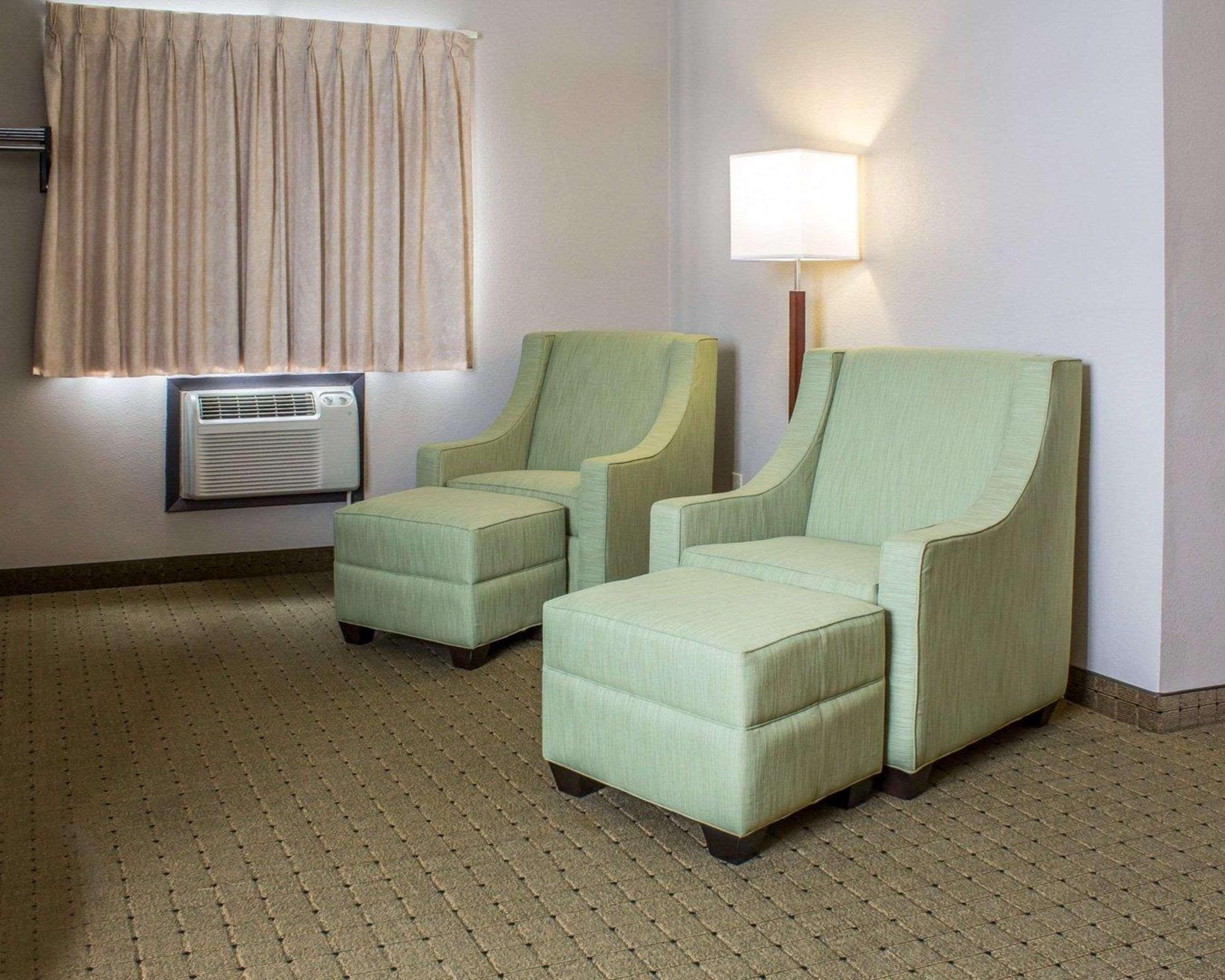 Econo Lodge Еймс Екстериор снимка