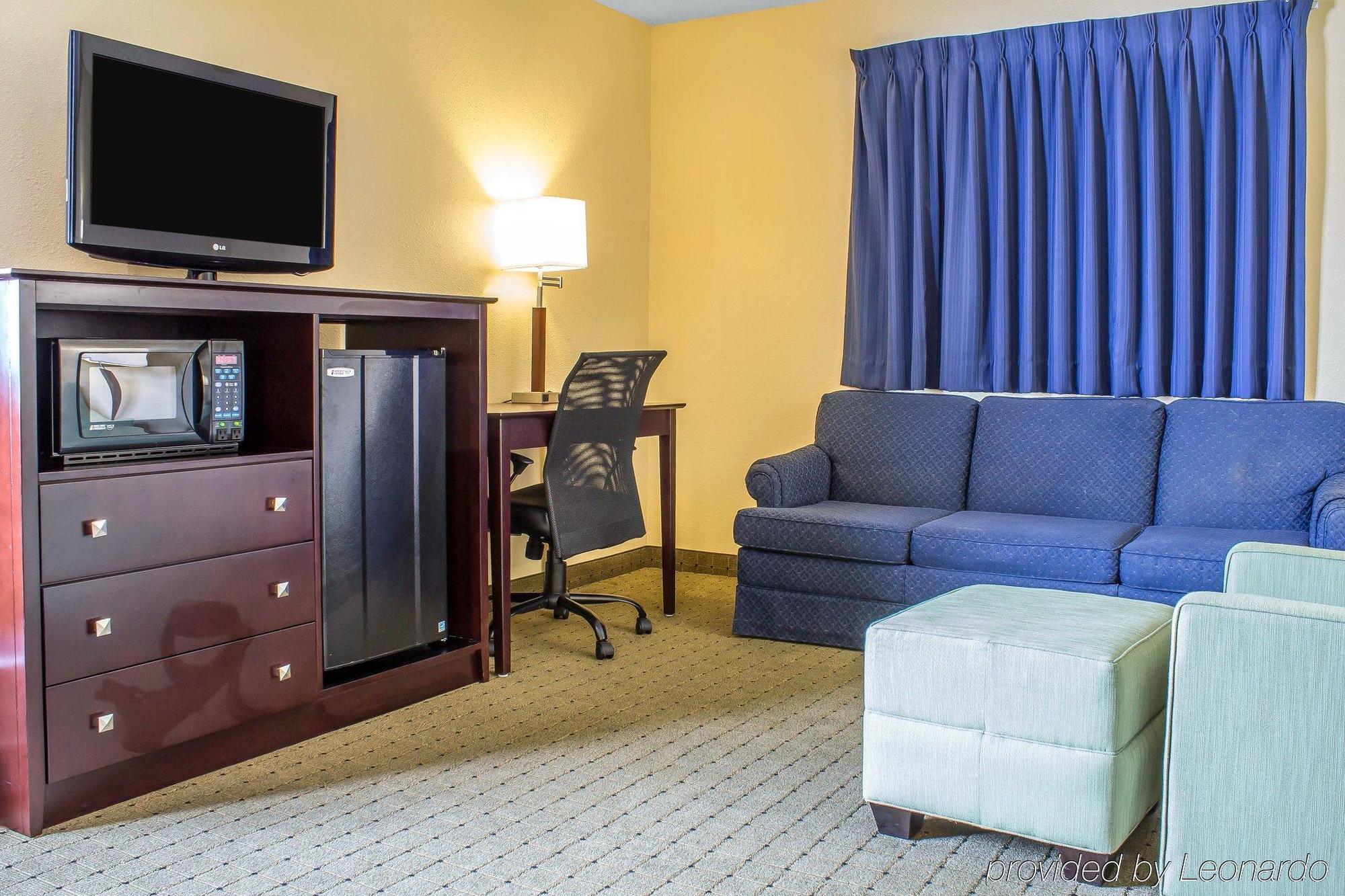 Econo Lodge Еймс Екстериор снимка